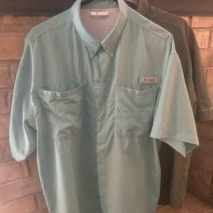 Large Columbia PFG short sleeve shirt.